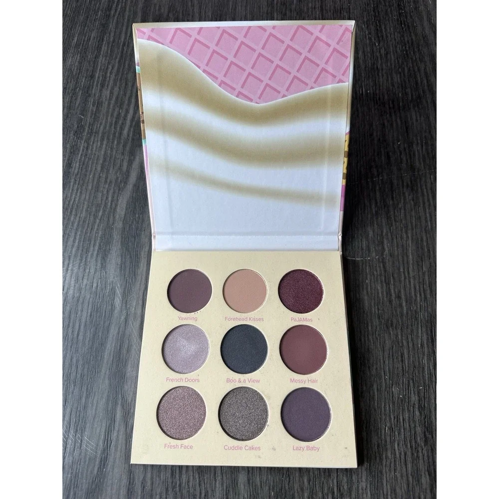 Beauty Bakerie Breakfast In‎ Bed Eyeshadow Palette. 9 Shades.